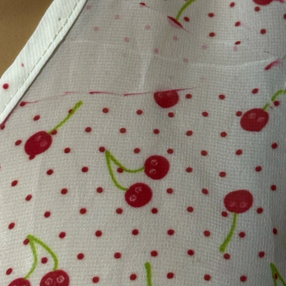 💙NWT Rue21 White and Red Cherry Blouse Relaxed - Picture 5 of 6